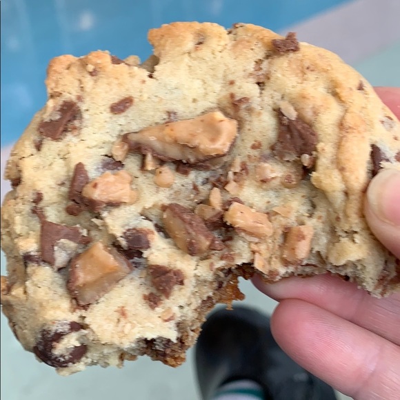 Meet your Posher, Erin - Picture 1 of 1